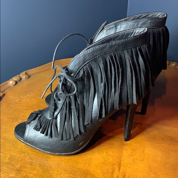 NYLA booties - size 9 - Picture 4 of 5